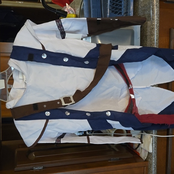 Assassin's Creed Tunic medieval Costume Top Size  M - Picture 2 of 3